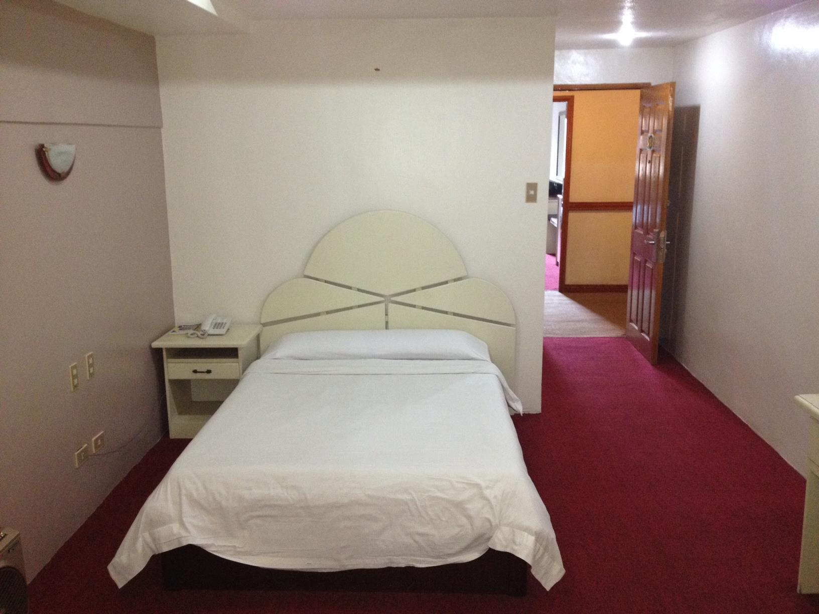 באגויו Prince Plaza Hotel מראה חיצוני תמונה